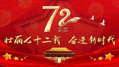 白色T恤搭配高腰紧身牛仔裤，时尚名媛有仙女气质，你喜欢这样的穿搭吗？